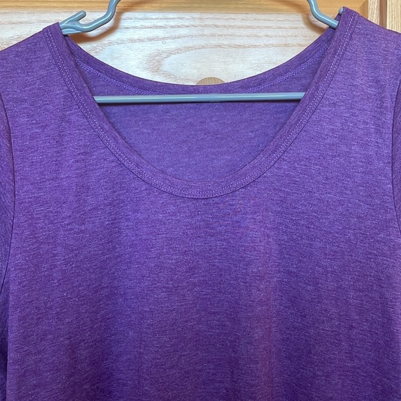 NWOT Purple Scoop-Neck Comfortable Athletic Casual Large Heather Tee Shirt - Picture 2 of 3